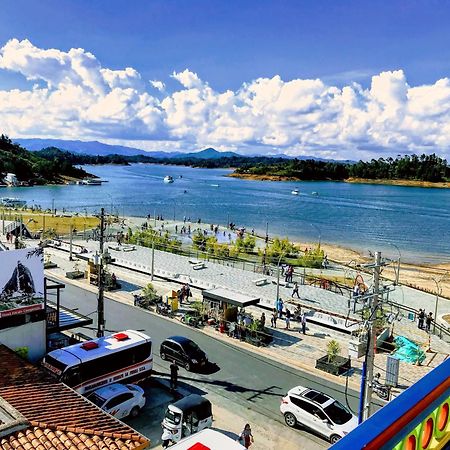 Aptos Plaza Principal, Con Y Sin Vista Al Embalse, Frente Autobus, A 8 Minutos De La Piedra Del Penol, Todo Cerca!!! กัวตาเป ภายนอก รูปภาพ